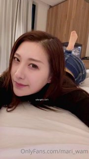 【最新❤️极品性爱】香港气质美女被男友爆插_边无套抽插粉穴边手机自拍_直接冲刺内射_叫声可射