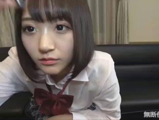 长得很标致的美女叫床真好听