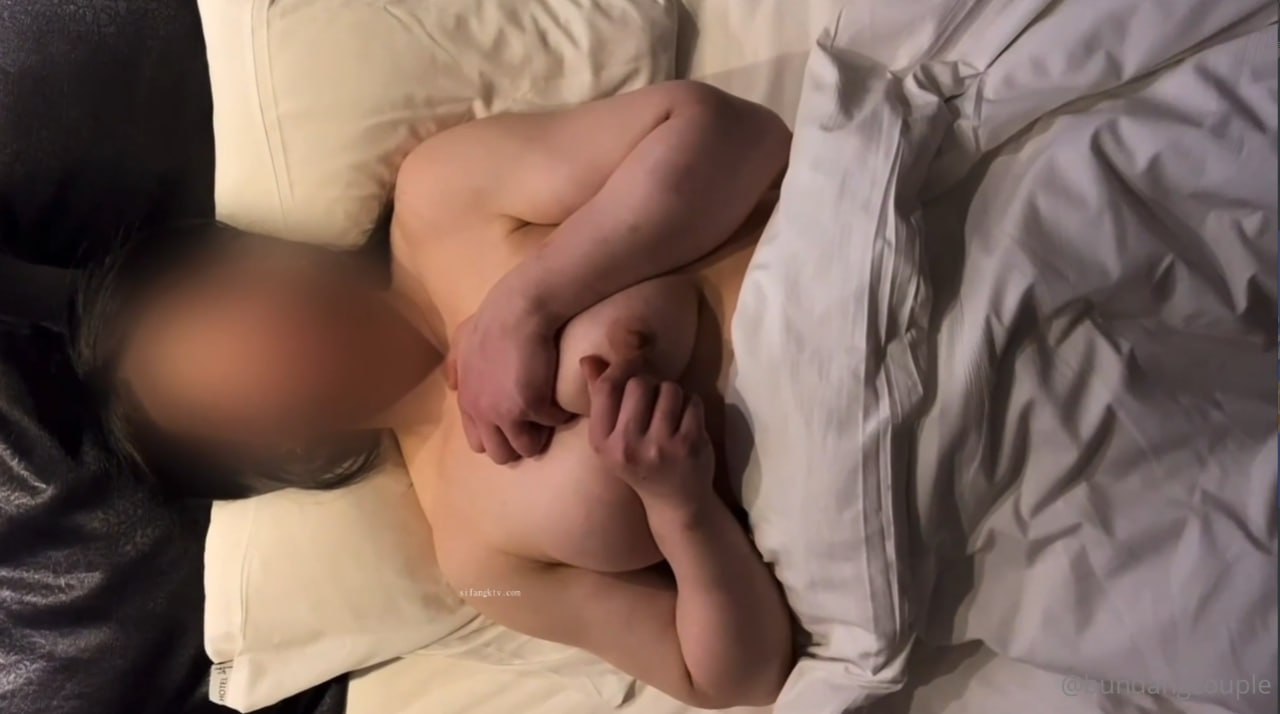 2800网约极品外围 甜美温柔身材好 尤物温柔如水又听话 配合啪啪娇喘不断